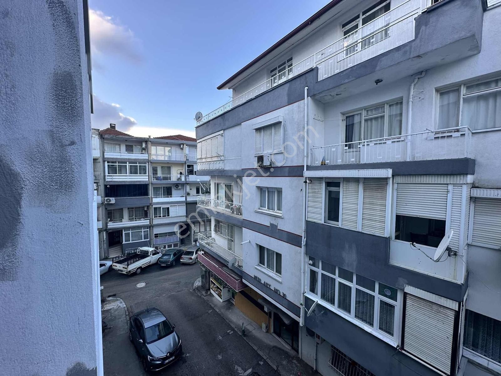 Üçyol Betonyol Cadde Üstü Sıfır Otoparklı Muhteşem Fırsat - Görsel 11