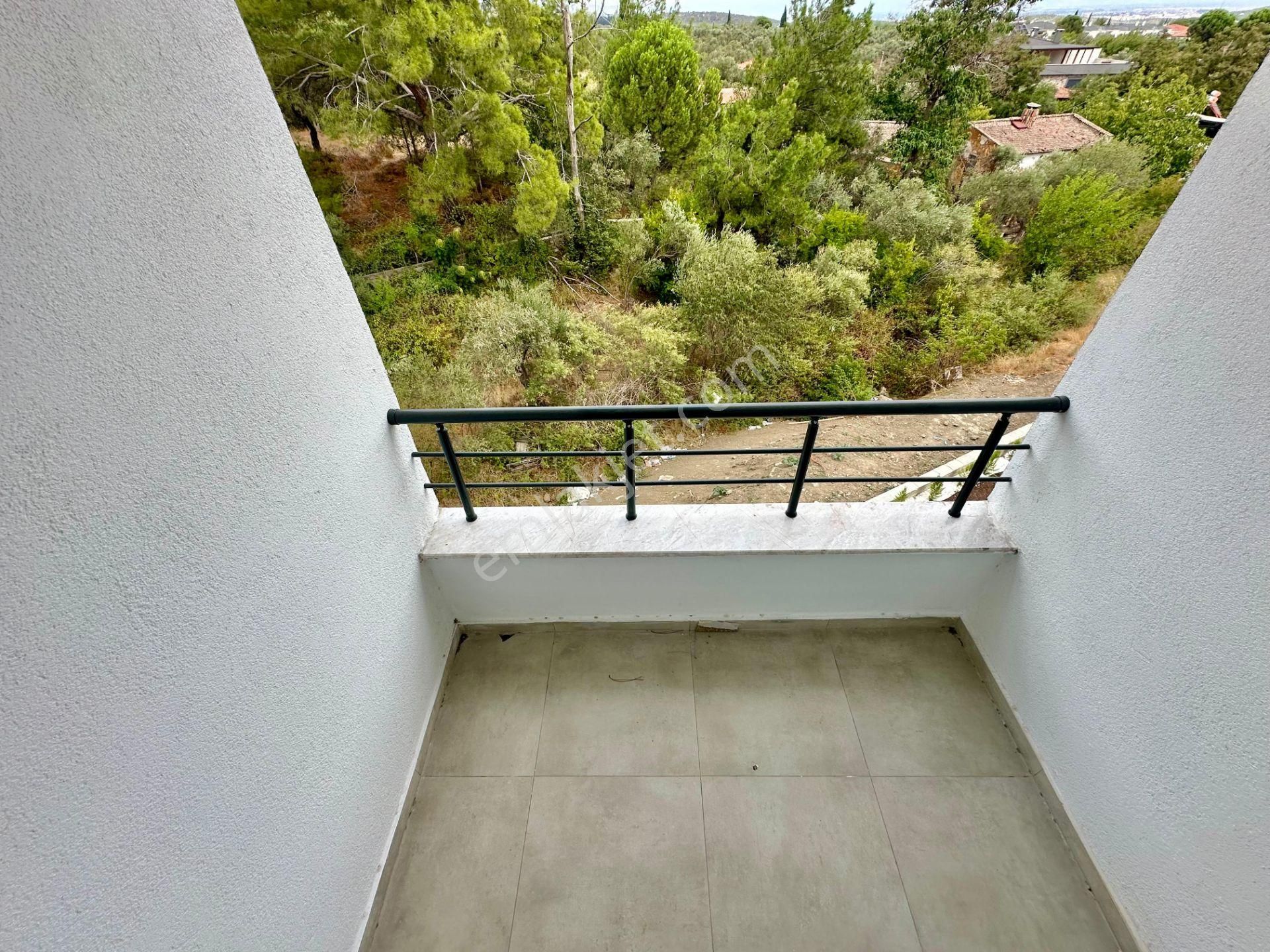 ꧁akçay Ay Emlaktan꧂gürede Kazdağlarının Eteklerinde Geniş Aileler İçin Tasarlanmış Satılık 5+1villa - Görsel 16