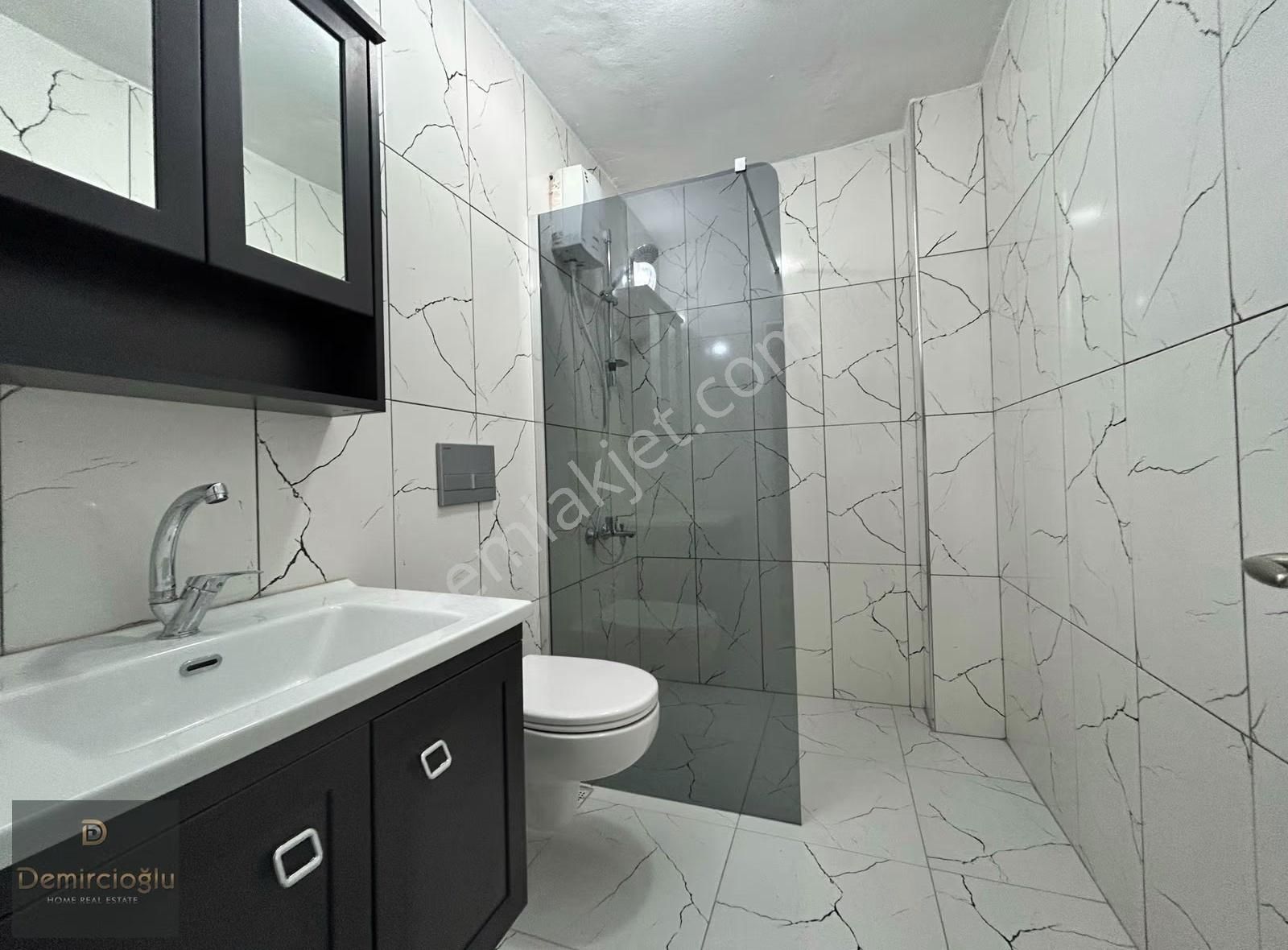 Alanya Konkalıda Denize Sıfır Site İçi Kiralık 3+1 Triplex Villa - Görsel 10