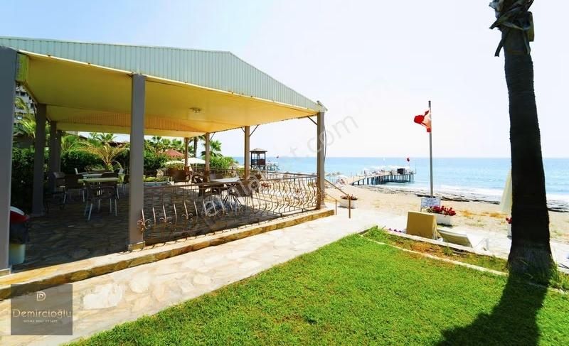 Alanya Konkalıda Denize Sıfır Site İçi Kiralık 3+1 Triplex Villa - Görsel 6