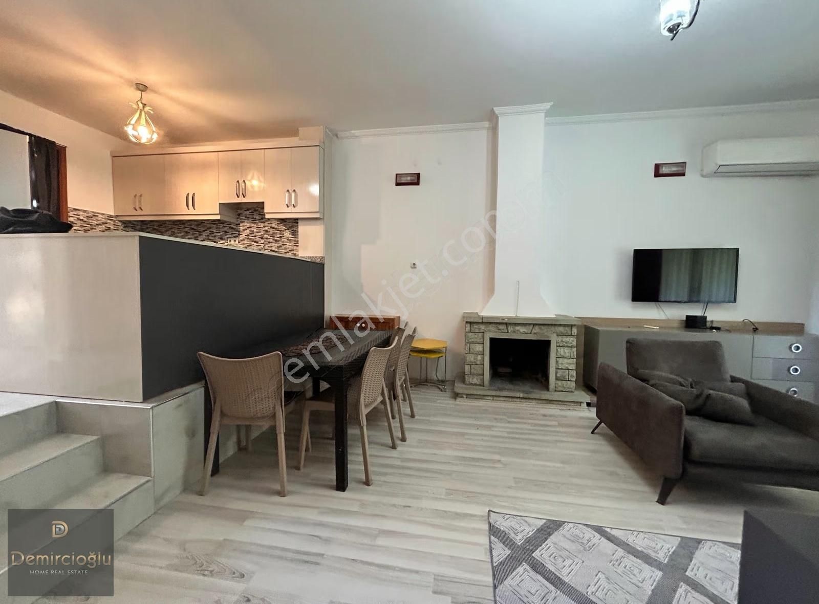 Alanya Konkalıda Denize Sıfır Site İçi Kiralık 3+1 Triplex Villa - Görsel 16