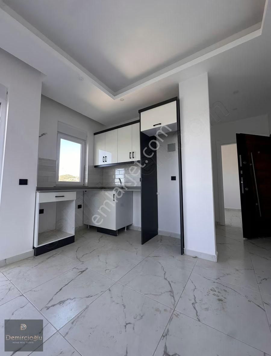 Alanya Konaklıda Full Deniz Manzaralı Sıfır 1+1 Fırsat Daire - Görsel 5