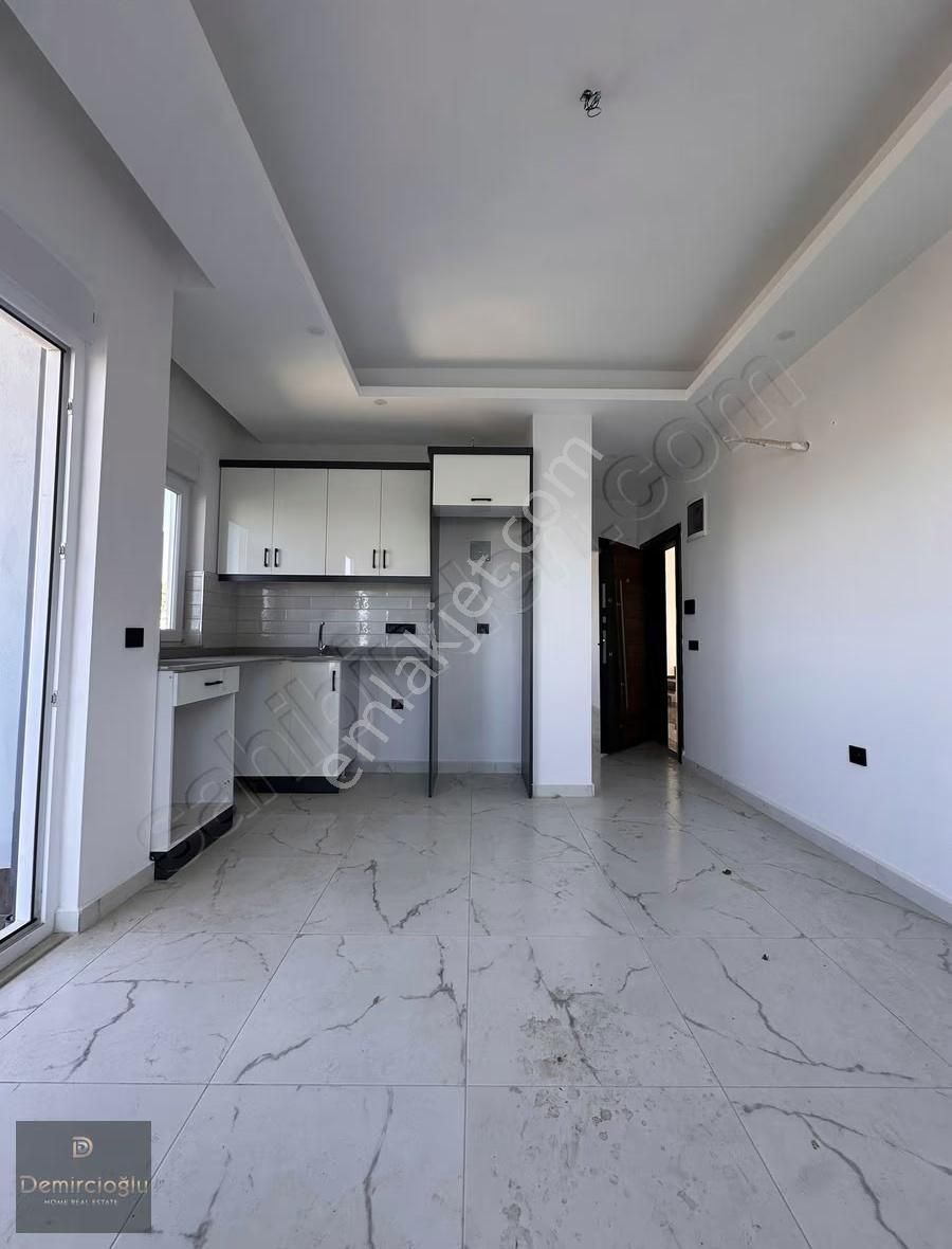 Alanya Konaklıda Full Deniz Manzaralı Sıfır 1+1 Fırsat Daire - Görsel 17