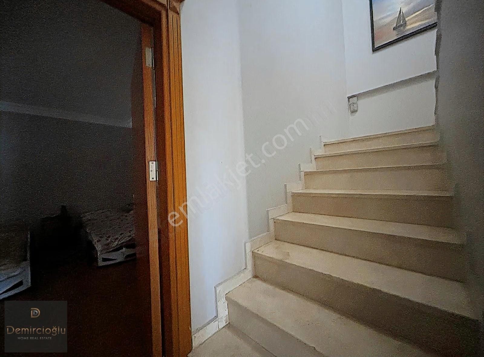 Alanya Merkez Hacet'de Kale Manzaralı 4+1 250 M2 Dubleks - Görsel 3