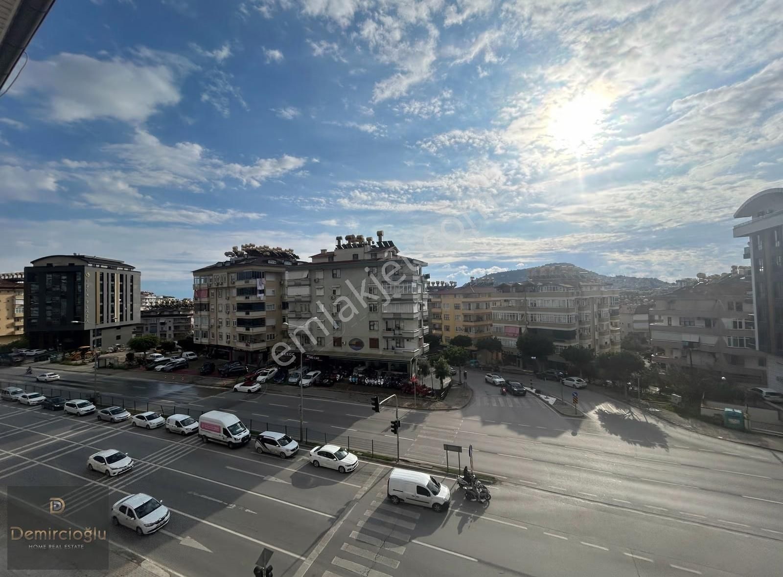 Alanya Merkez Hacet'de Kale Manzaralı 4+1 250 M2 Dubleks - Görsel 12