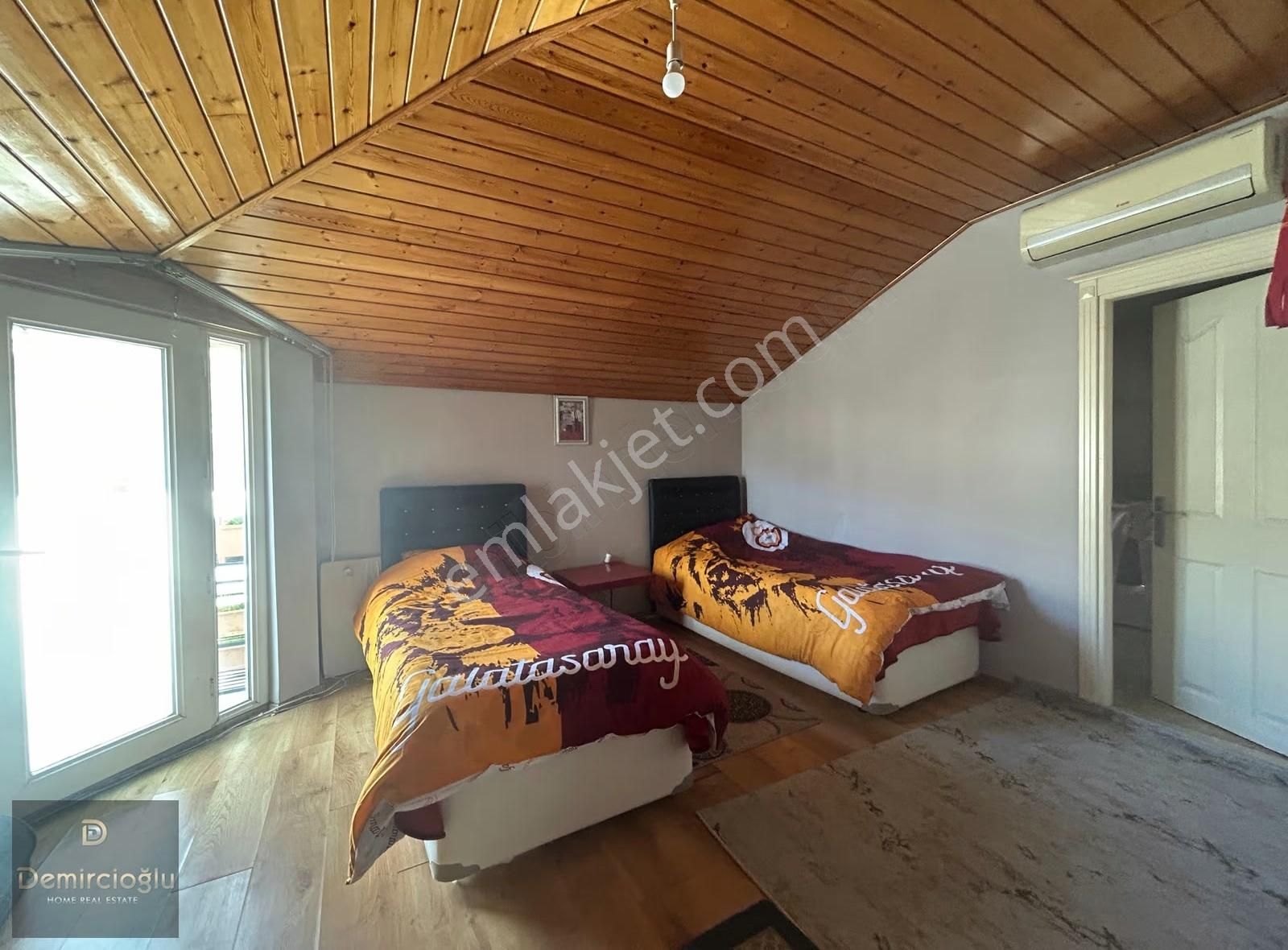 Alanya Merkez Hacet'de Kale Manzaralı 4+1 250 M2 Dubleks - Görsel 5