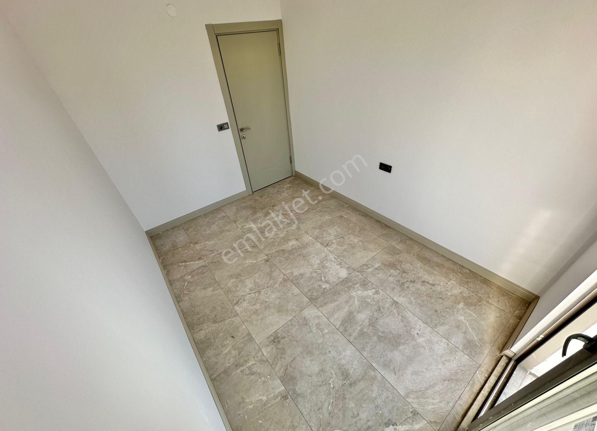 ꧁ay Emlaktan꧂zeytinli'de Kazdağı Manzaralı Arakat Ön Cephe Geniş Balkonlu Satılık 2+1 Lüks Daire - Görsel 8