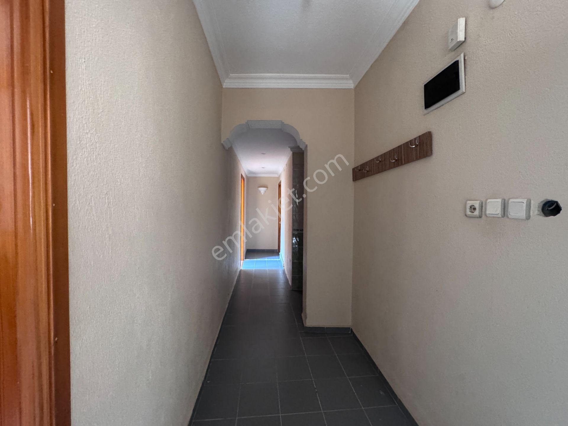 Gümüşpala Mahallesinde Doğalgazlı 2+1 Kiralık Daire - Görsel 16