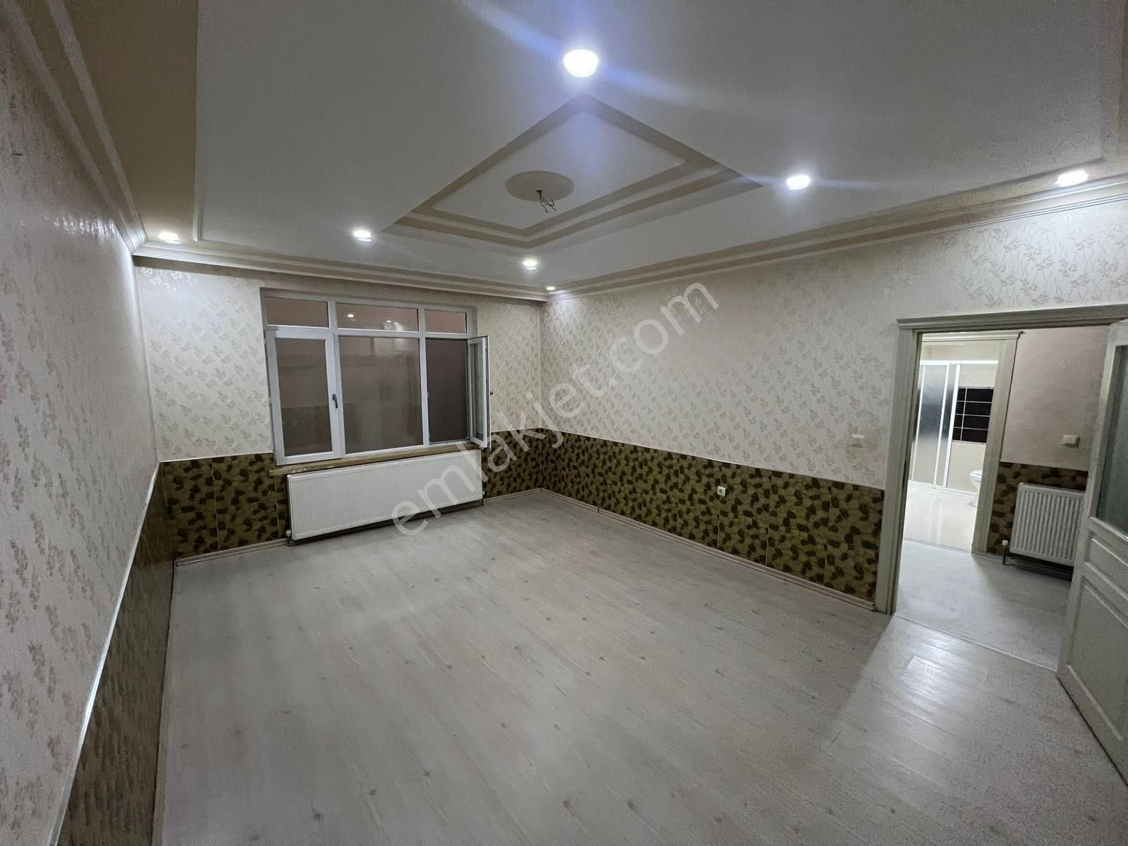 Aktepe Merkezde Asansörlü Bahçeli Kullanışlı 2+1 Fırsat - Görsel 23