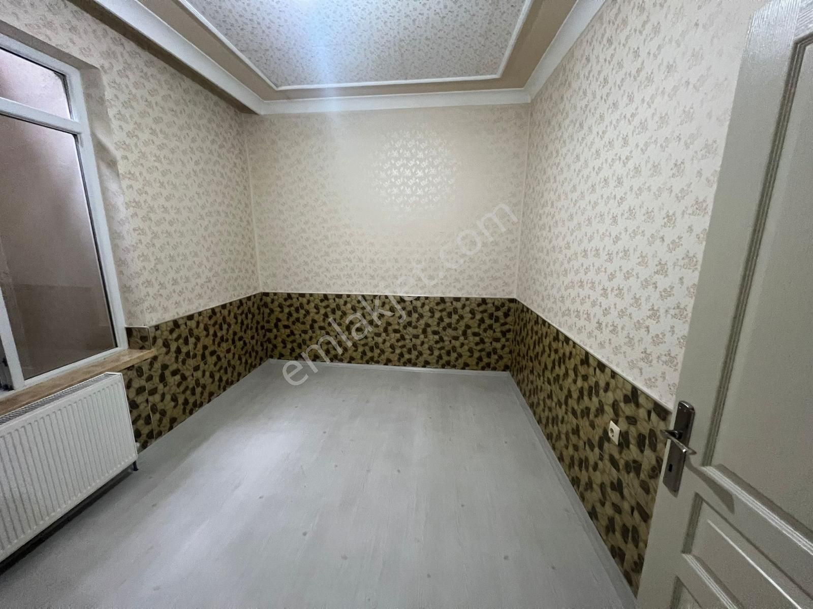 Aktepe Merkezde Asansörlü Bahçeli Kullanışlı 2+1 Fırsat - Görsel 10