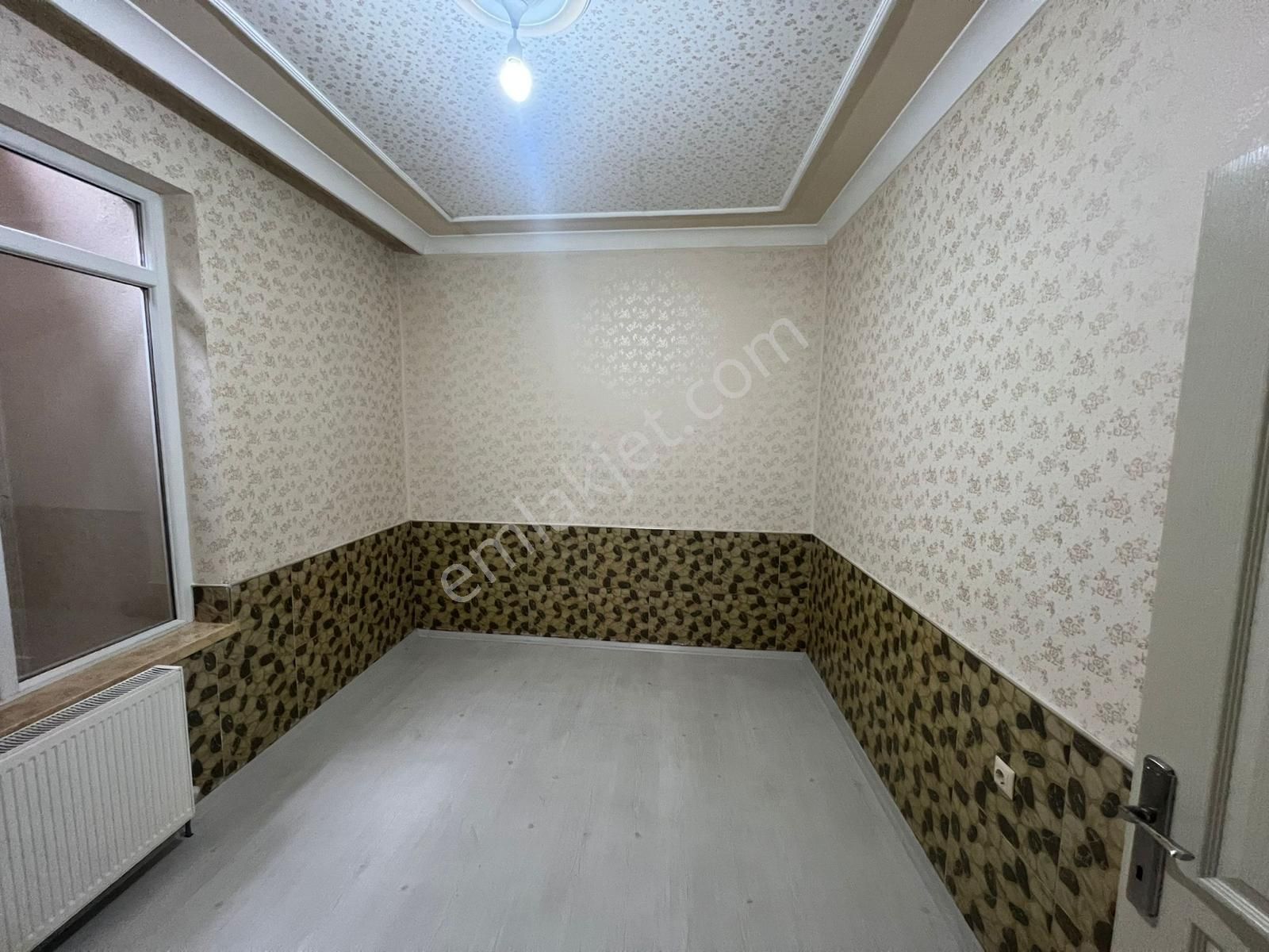 Aktepe Merkezde Asansörlü Bahçeli Kullanışlı 2+1 Fırsat - Görsel 11