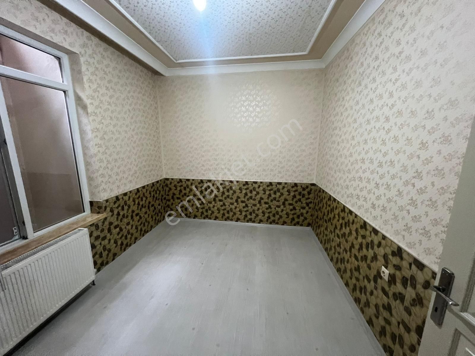 Aktepe Merkezde Asansörlü Bahçeli Kullanışlı 2+1 Fırsat - Görsel 16