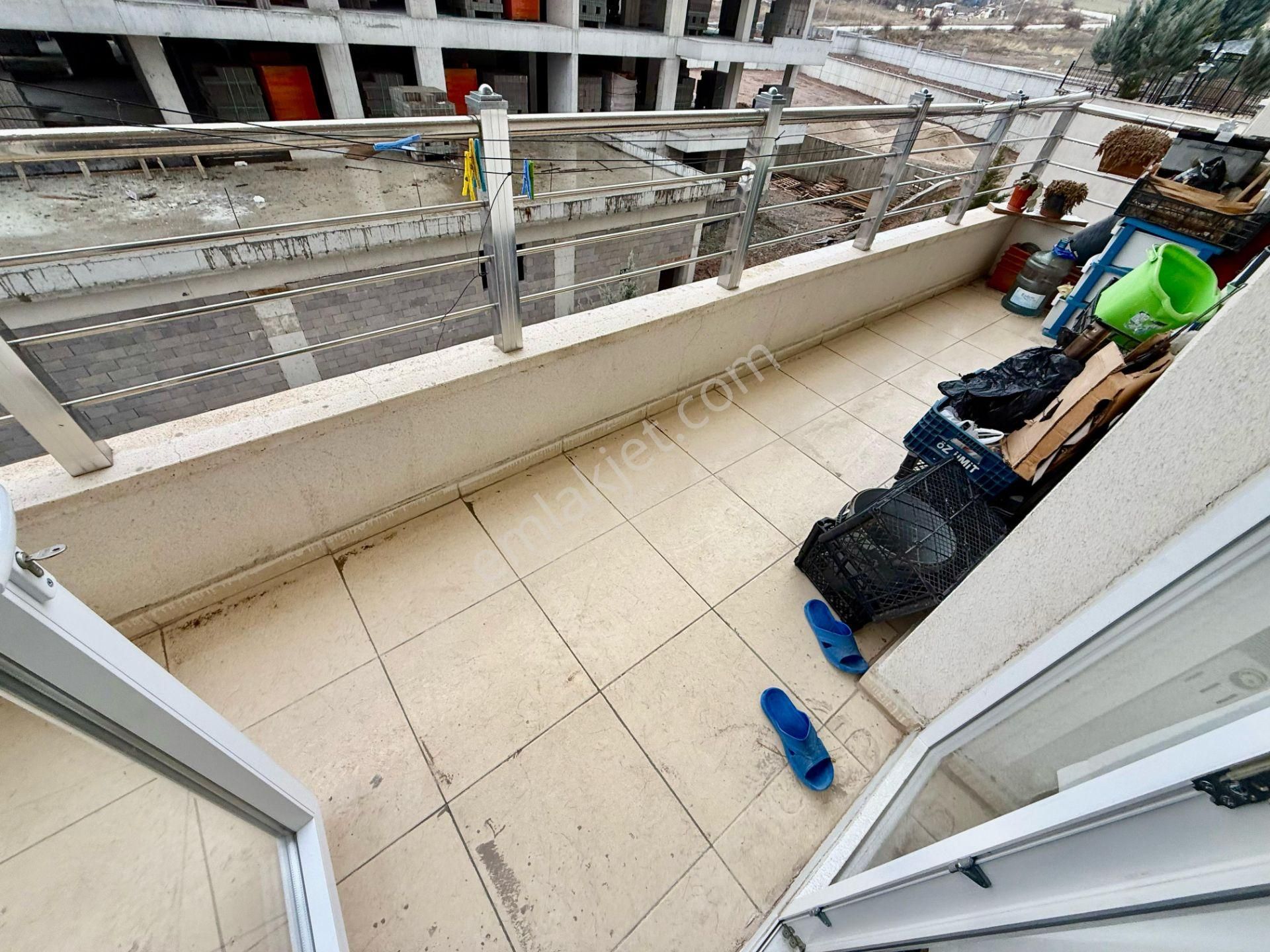 Pursaklar Mehmet Zengin Emlak'tan Sarayda Asansörlü Yapılı Yüksek Giriş 3+1 Daire - Görsel 18