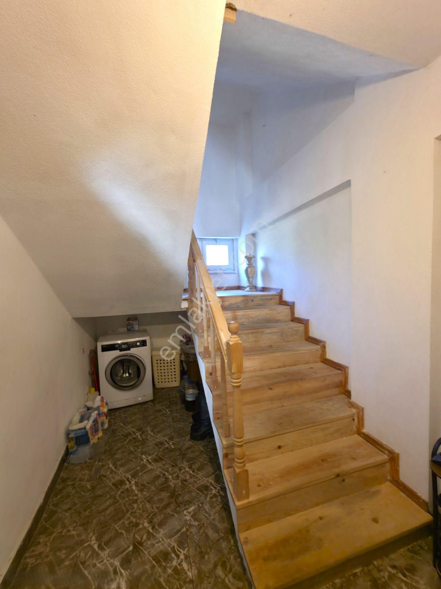 C21 Cius; Haydariye Müstakil Bahçeli Kiralık 4+1 Tripleks Villa - Görsel 19
