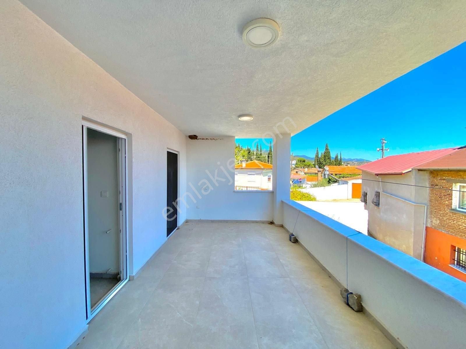 Yükselden Gürede Bölgenin Fırsat 3+1 Villası Satışta - Görsel 25