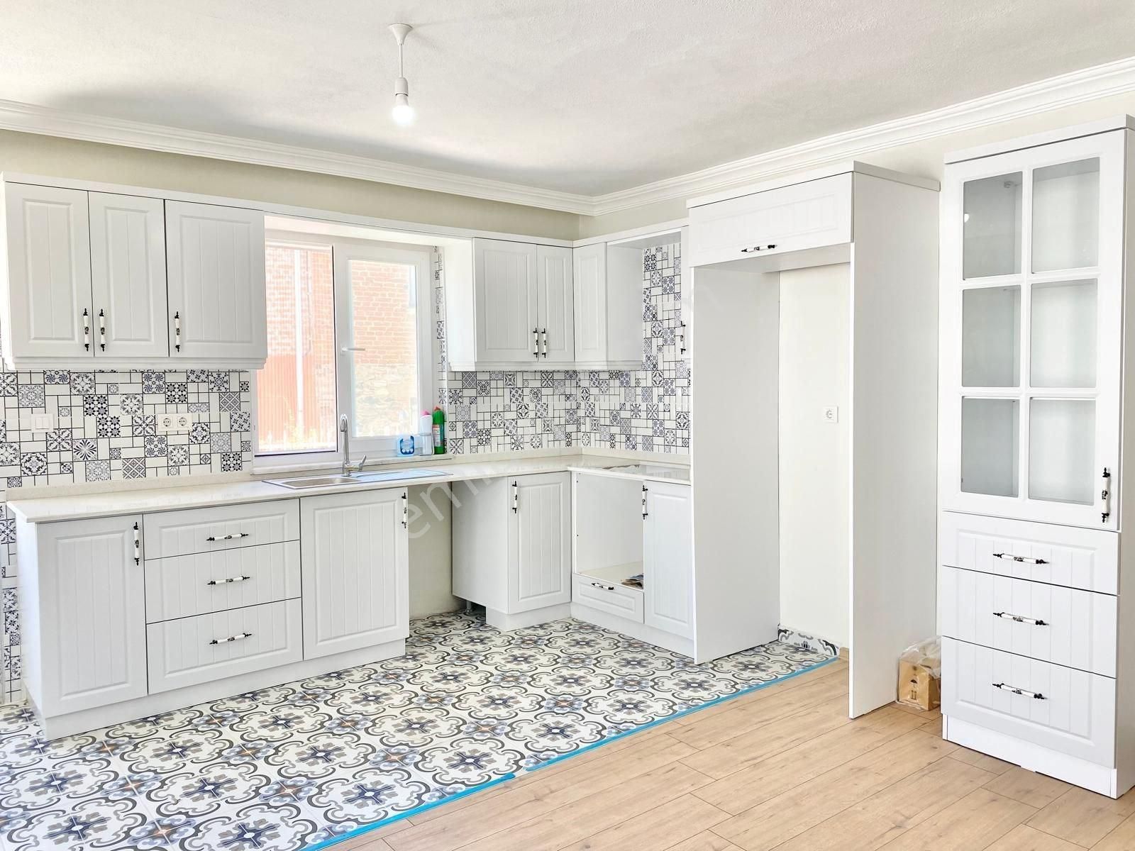 Yükselden Gürede Bölgenin Fırsat 3+1 Villası Satışta - Görsel 2