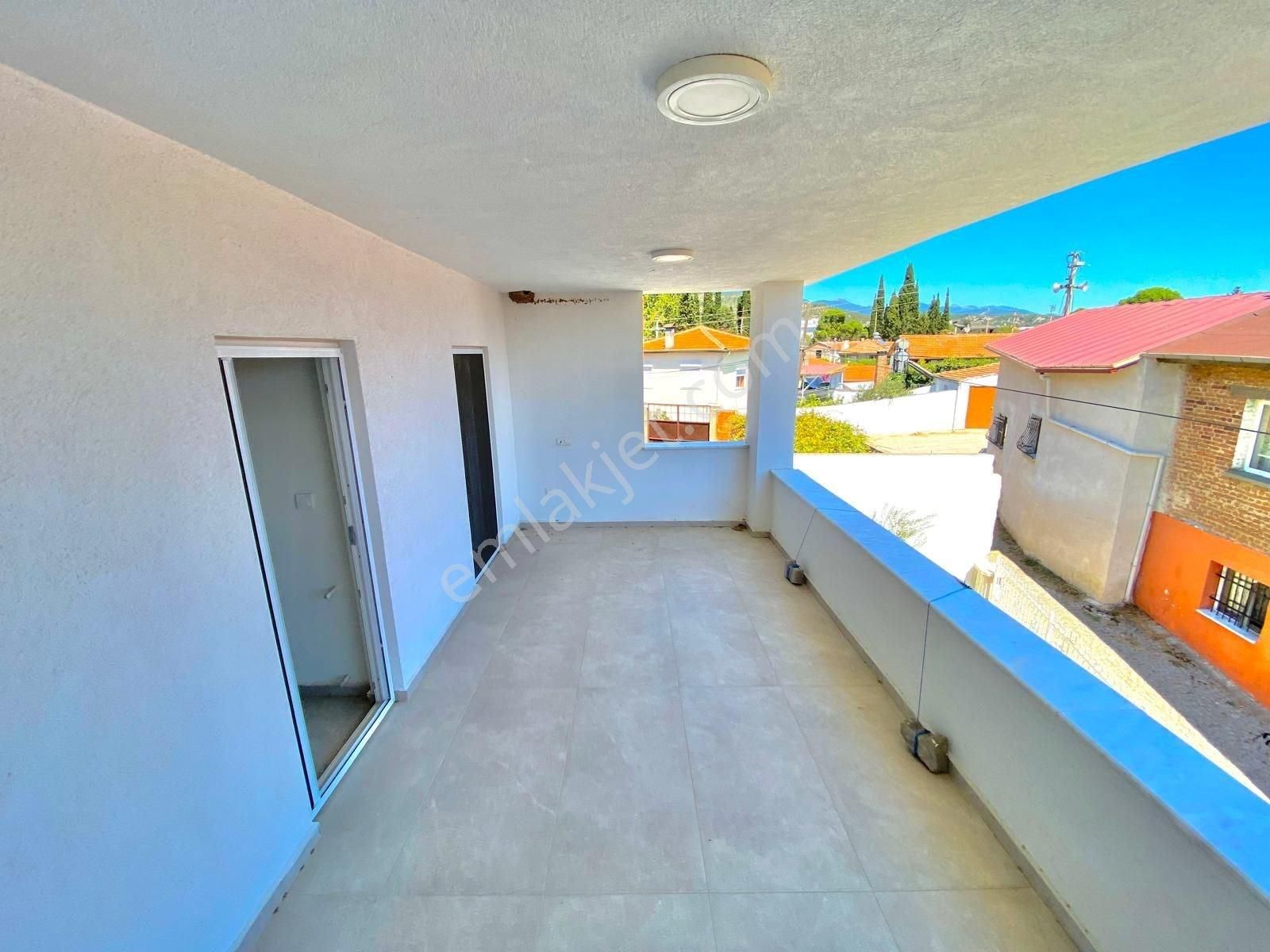 Yükselden Gürede Bölgenin Fırsat 3+1 Villası Satışta - Görsel 29