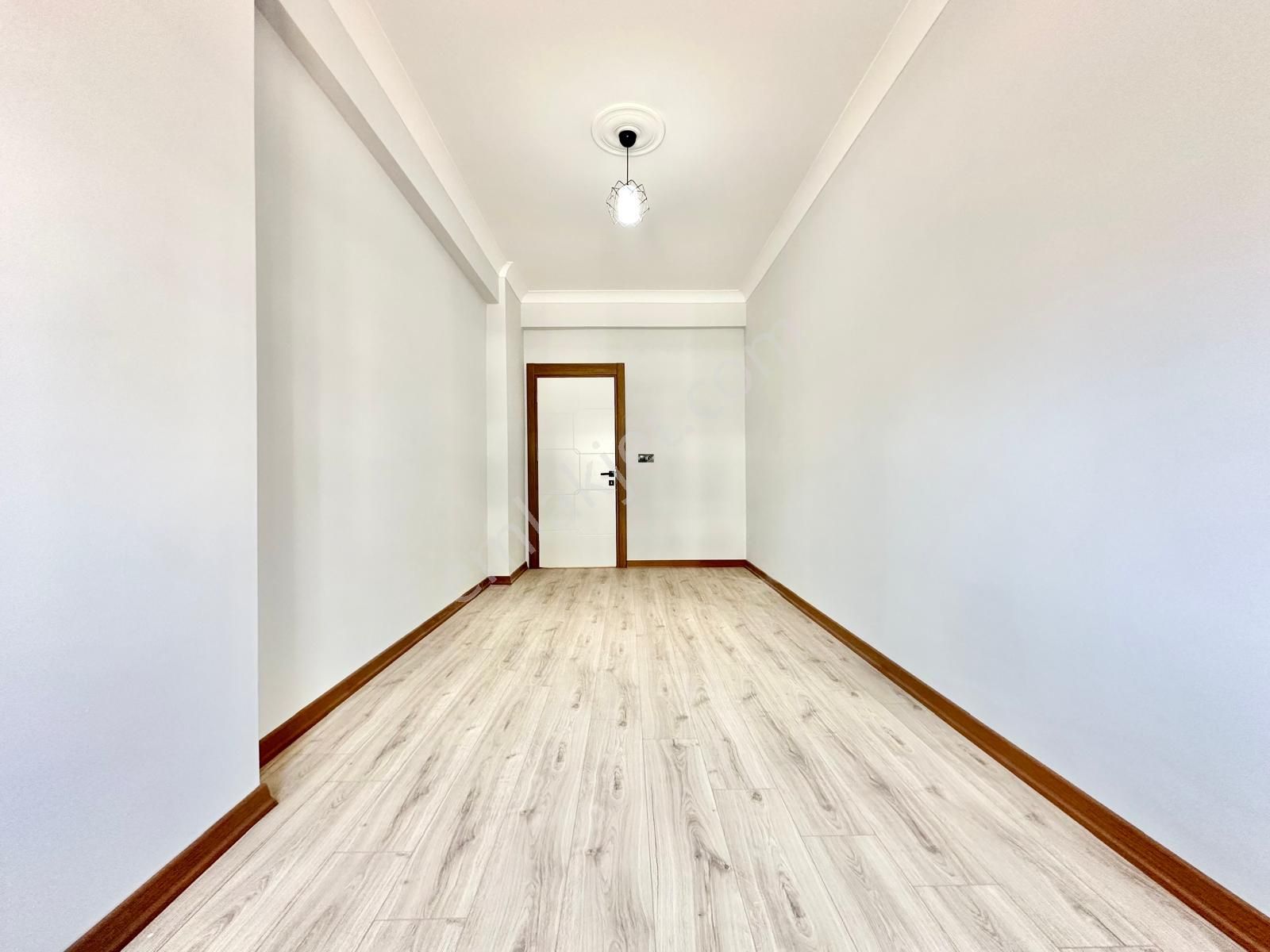 ⭐ay Emlak'tan⭐akçay'da Ön Cephe Şık Tasarımlı Arakat Ebeveynli Satılık 2+1 Ultra Lüx Daire - Görsel 17