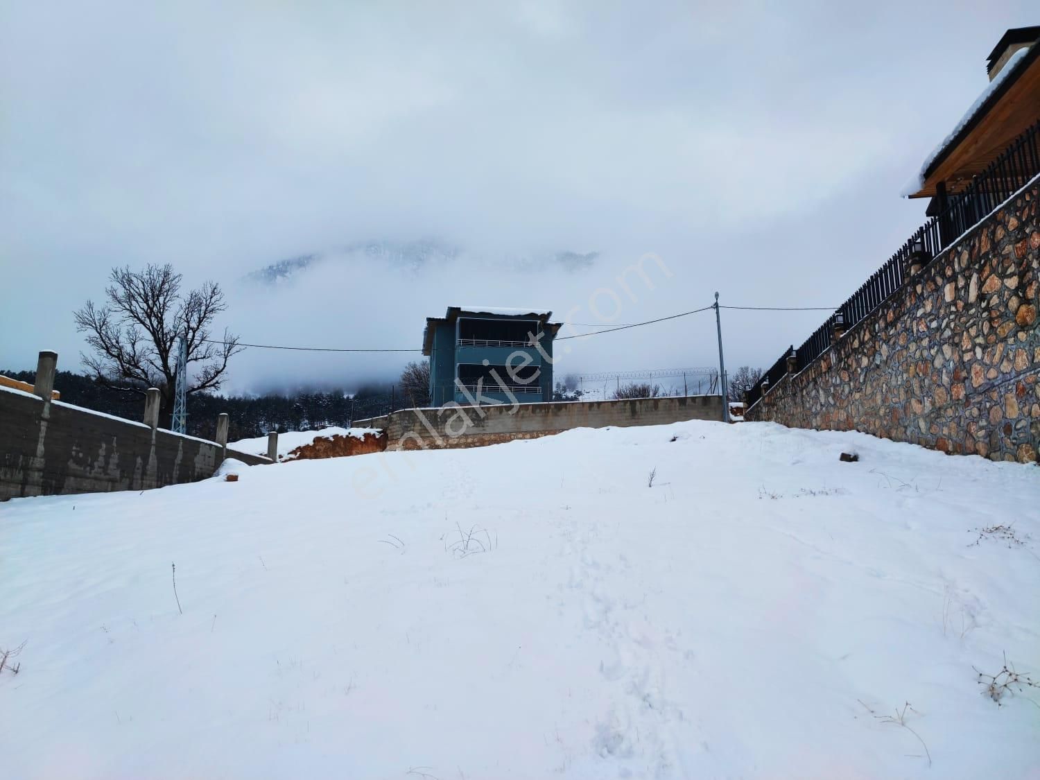 Kar Emlaktan Yenikonacık Bozkırlı Mevkiinde Uç 1 Dönüm Satılık Arsa - Görsel 15