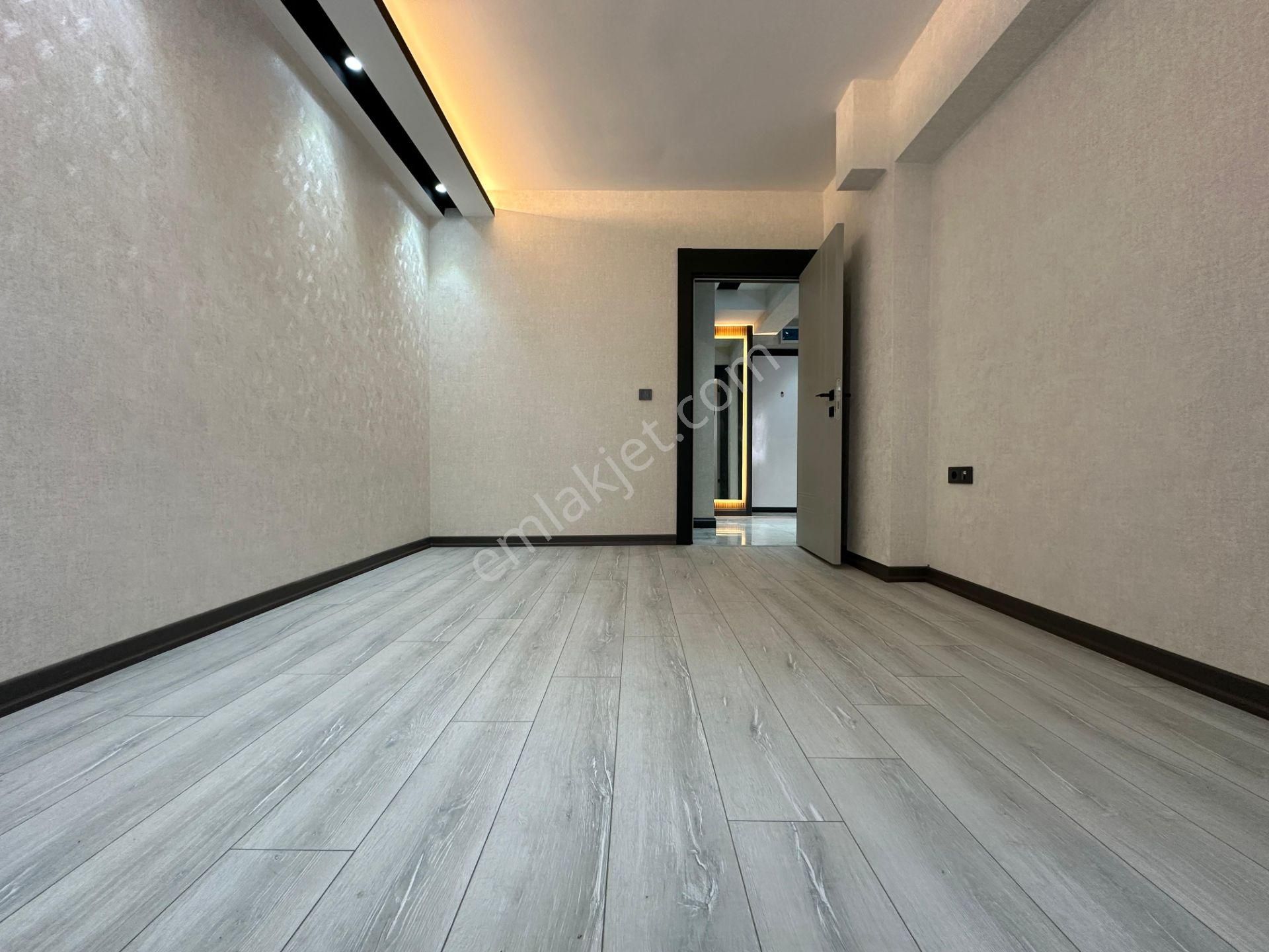 Özçelikler'den Ana Cadde Üzeri Sıfır Full Yapılı 2+1 Daire - Görsel 18