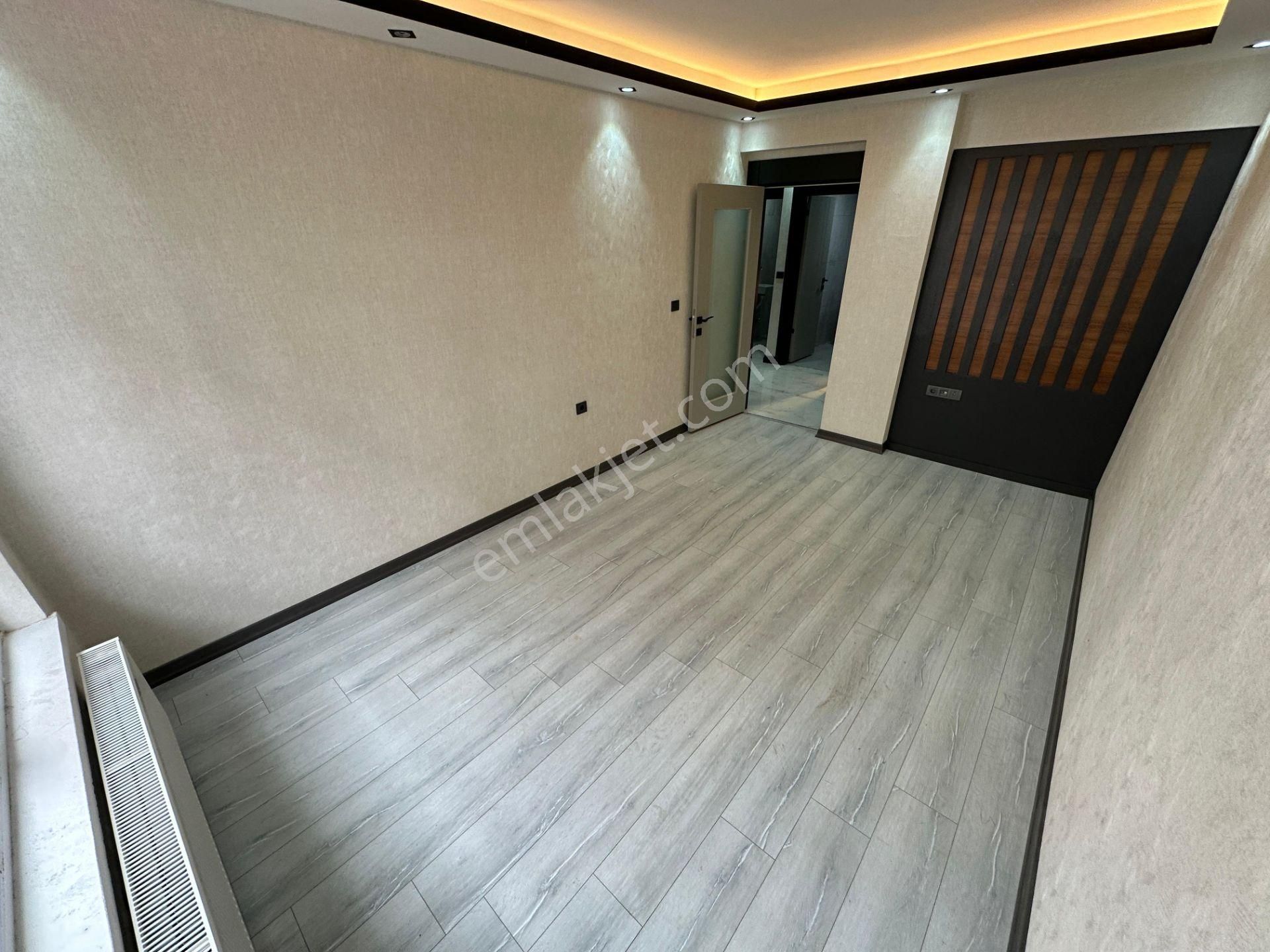 Özçelikler'den Ana Cadde Üzeri Sıfır Full Yapılı 2+1 Daire - Görsel 32