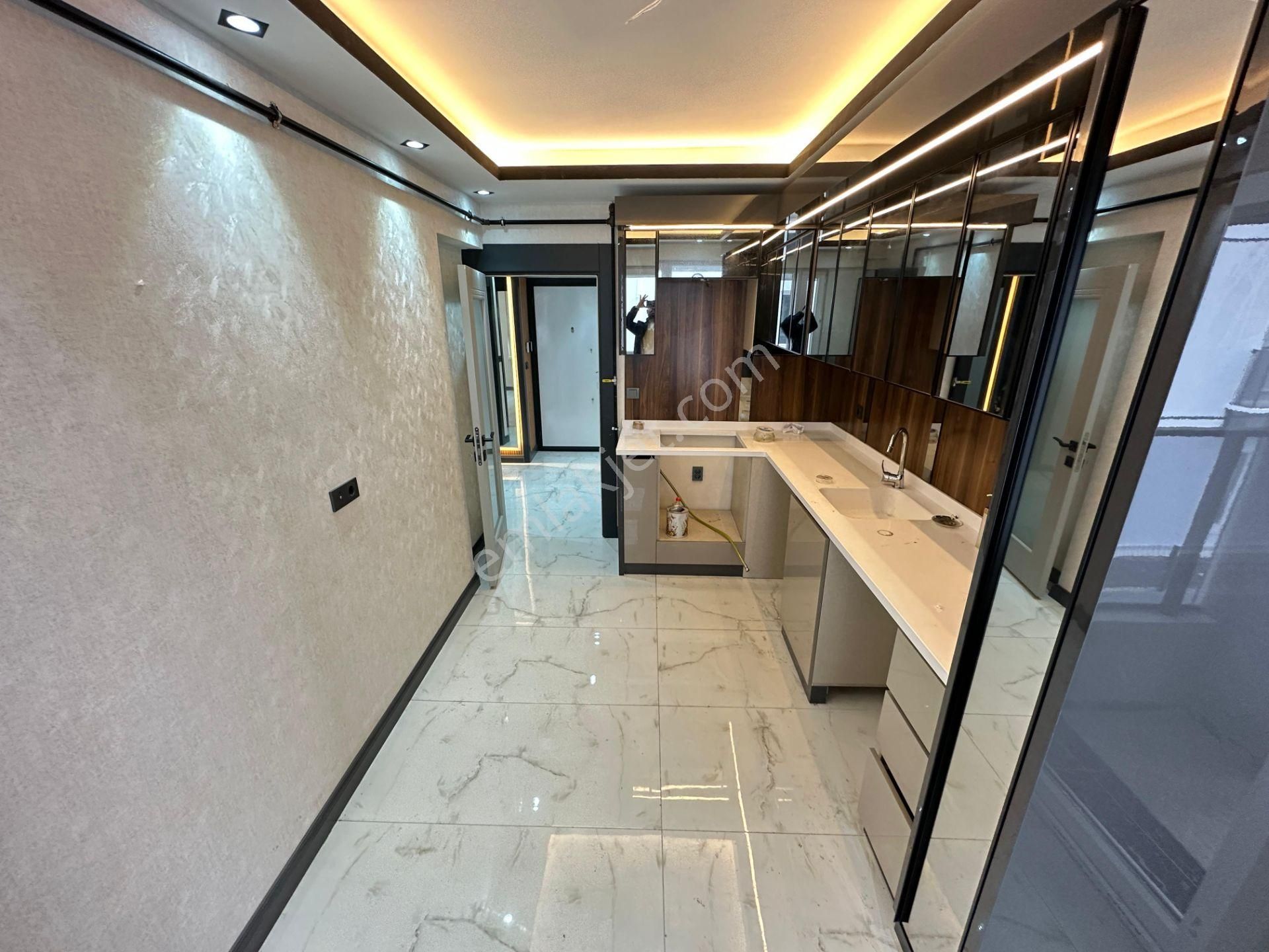 Özçelikler'den Ana Cadde Üzeri Sıfır Full Yapılı 2+1 Daire - Görsel 2