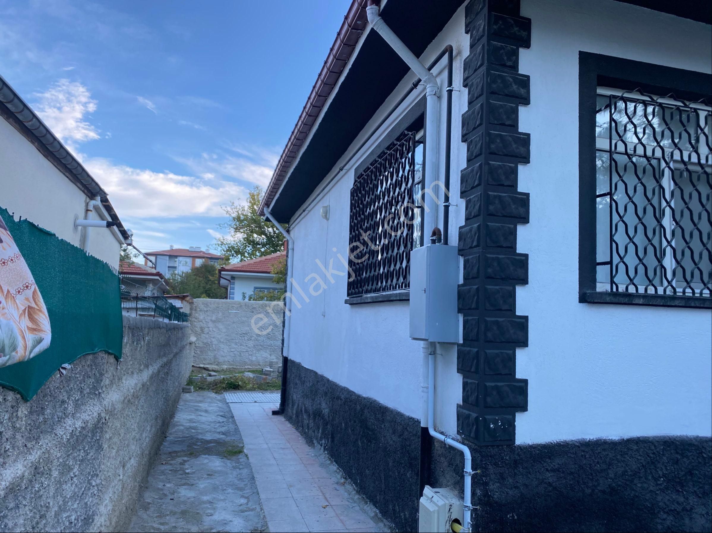 Dinamikten Gazi Mahallesinde Satlık Müstakil Ev - Görsel 16