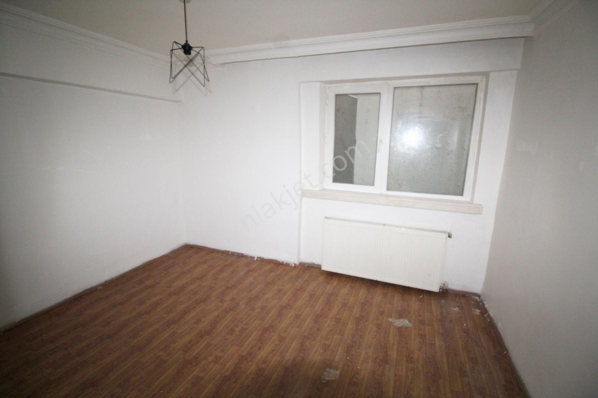 Krc'den Dereboyu Caddesine 5 Dk Mesafede 3+1 Kiralık Daire - Görsel 9