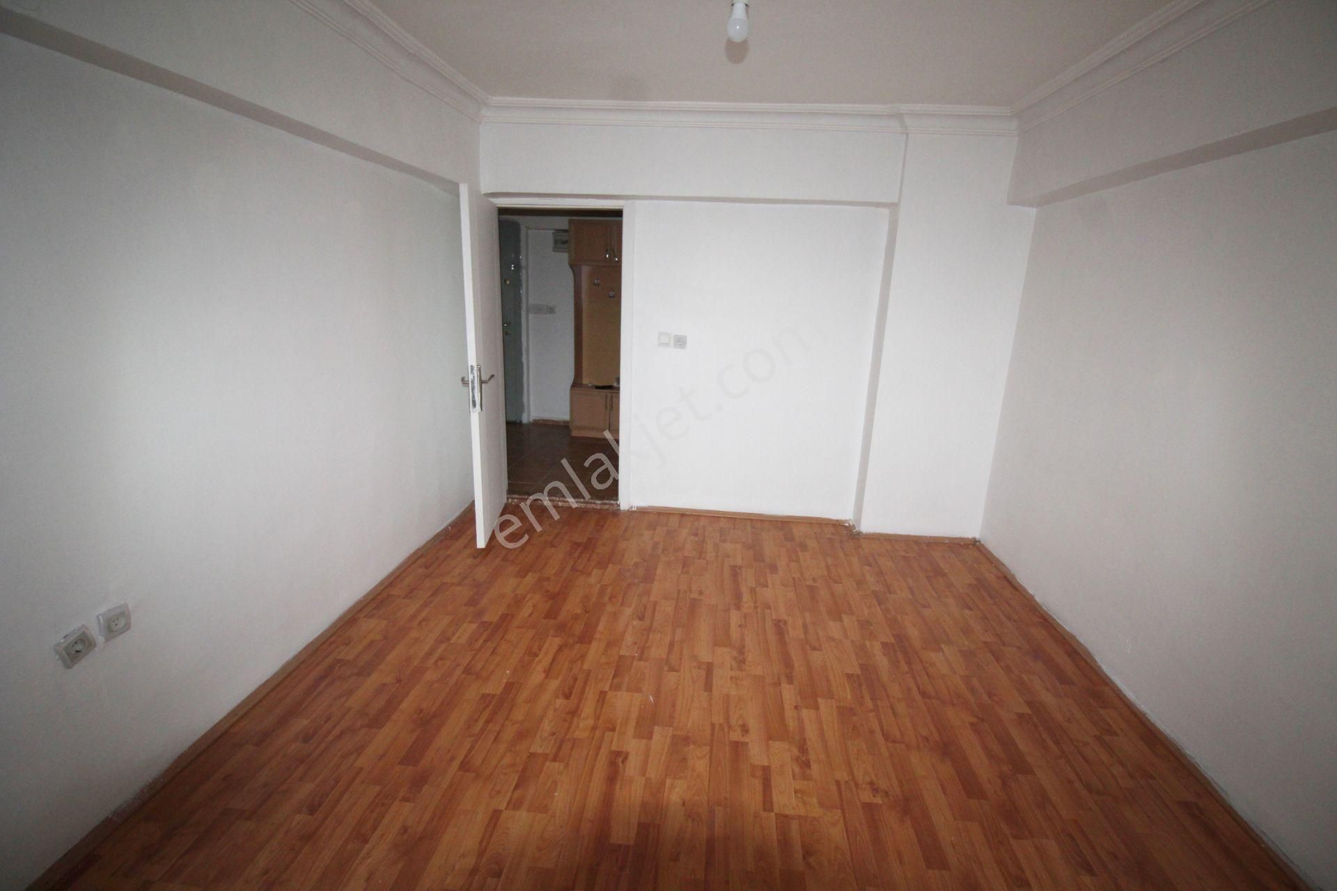 Krc'den Dereboyu Caddesine 5 Dk Mesafede 3+1 Kiralık Daire - Görsel 8