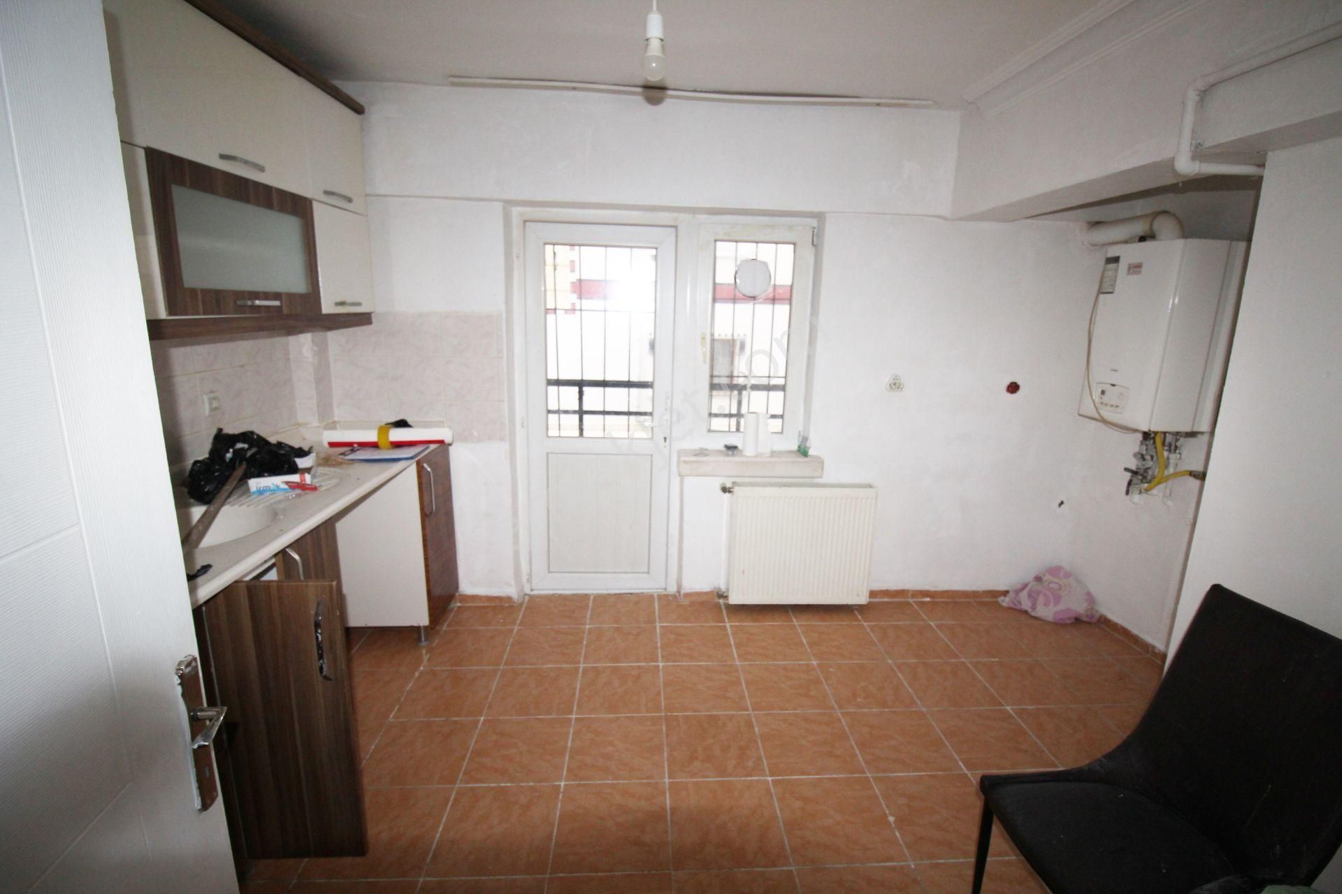 Krc'den Dereboyu Caddesine 5 Dk Mesafede 3+1 Kiralık Daire - Görsel 3