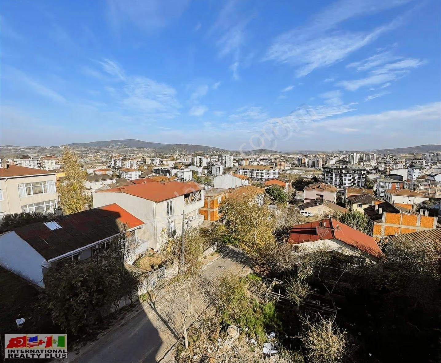 Millet Bahçesi Yanı Ara Kat 2+1 Daire