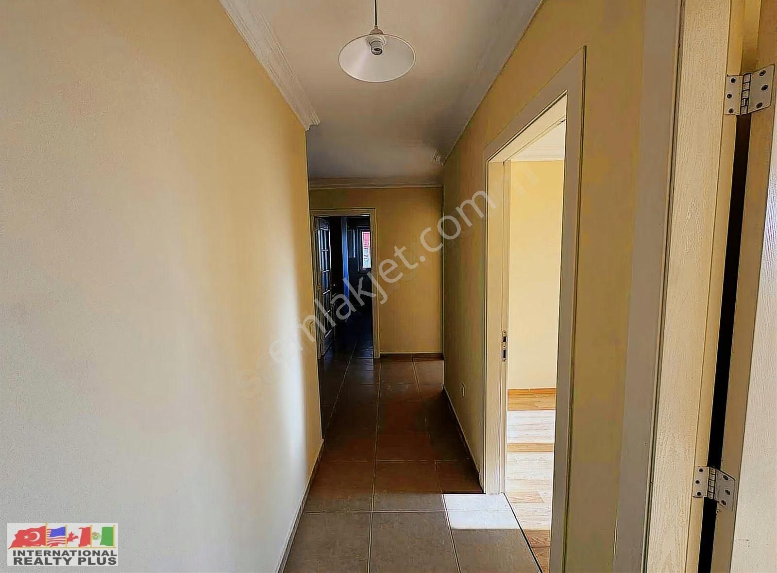 Yayalar Kaptan Apartmanında Geniş 3+1 Kiralık - Görsel 9