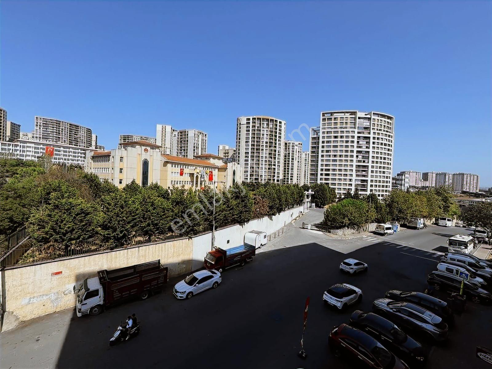 Marmaraya Ve D-100 (e-5) Yakın, Asansörlü Ve İskanlı - Görsel 8