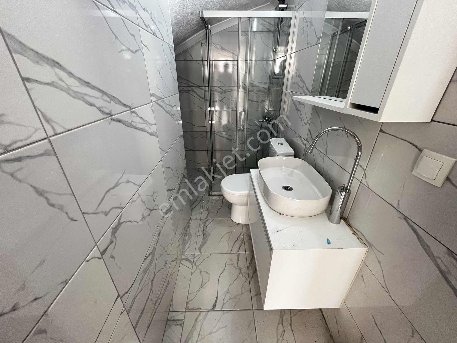 Nenehatun Sıfır Satılık 4+1 220 M² Lüks Çatı Dubleksi