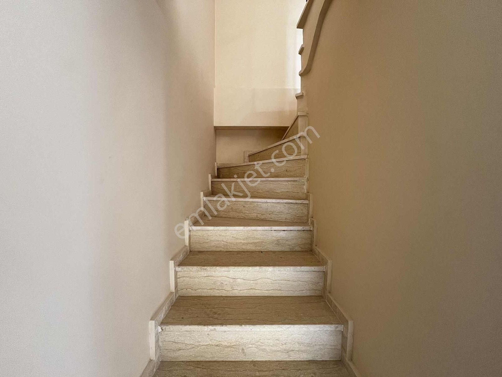 Nenehatun Sıfır Satılık 4+1 220 M² Lüks Çatı Dubleksi - Görsel 15