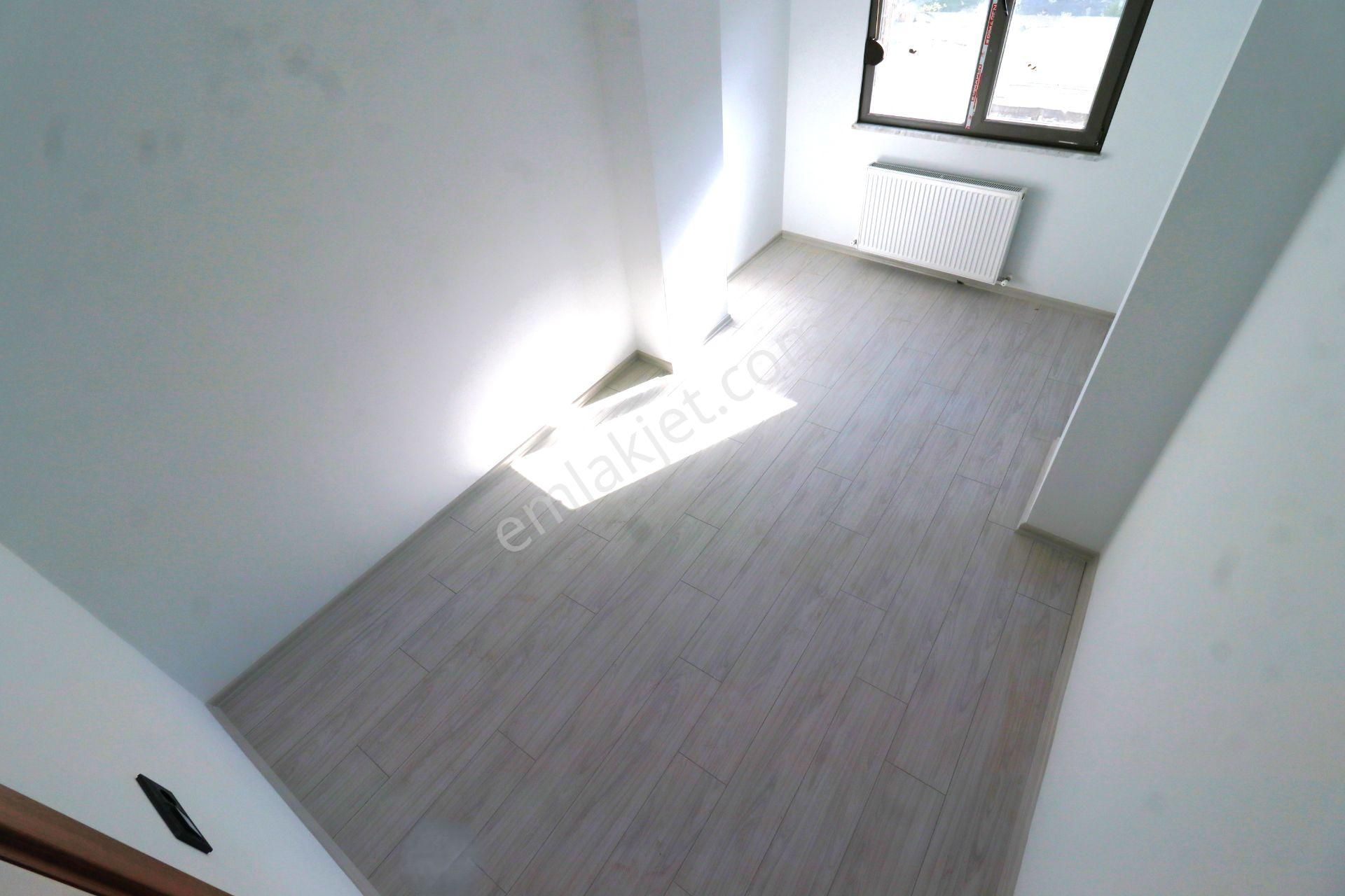 Akçay'da Aygülden Sıfır Ara Kat Ön Cephe Ayrı Mutfak Ebeveyn Banyolu Doğalgazlı 2+1 Satılık Daireler - Görsel 22