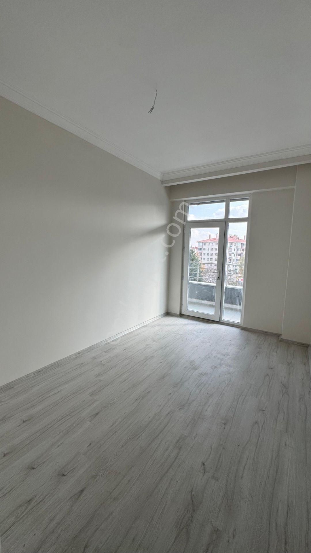 📍 Konya Karatay – Sedirler | Cadde Cepheli 2+1 - Görsel 24