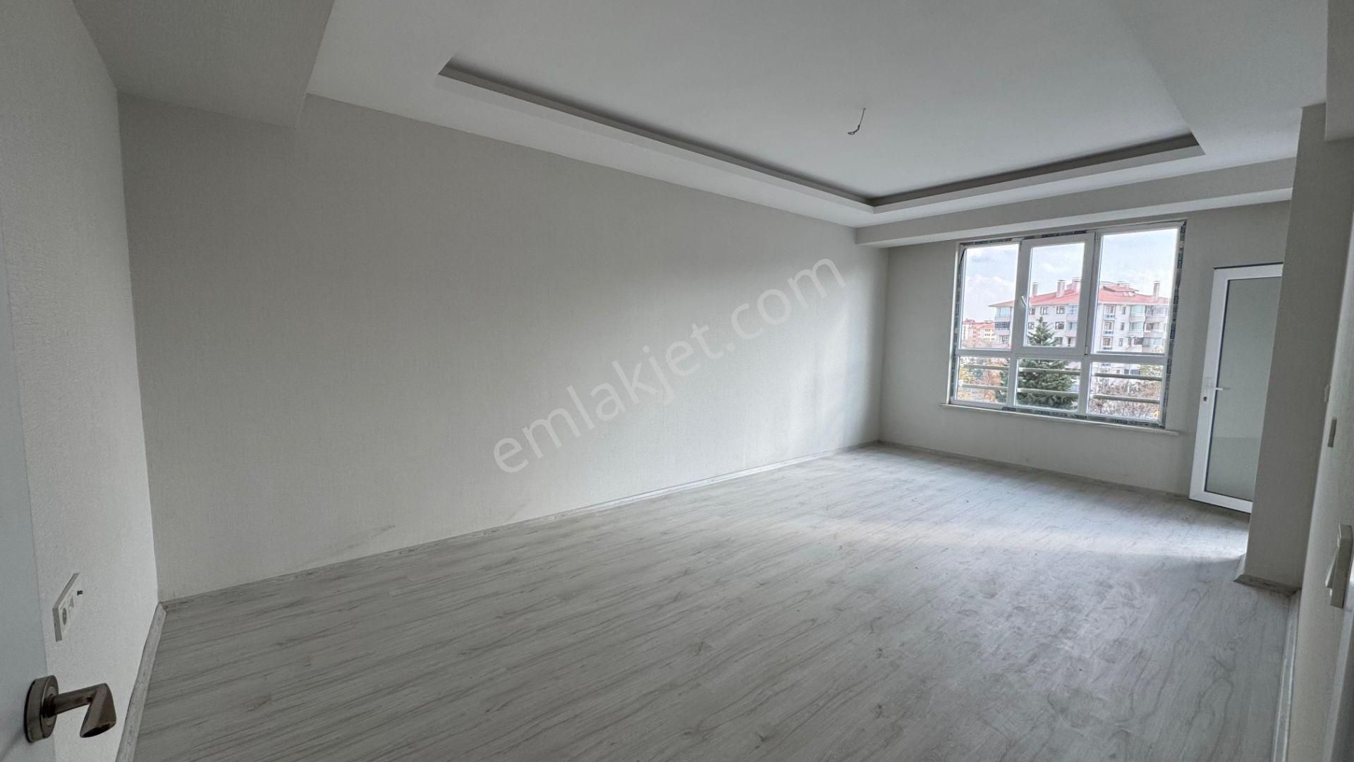 📍 Konya Karatay – Sedirler | Cadde Cepheli 2+1 - Görsel 30