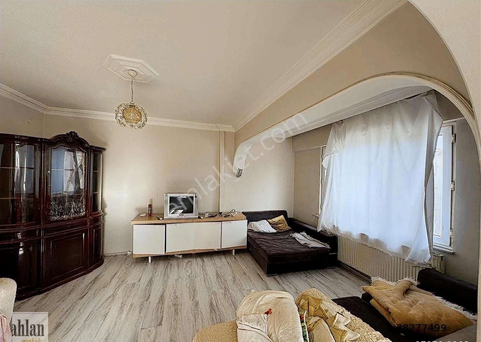 Şahlan Emlaktan Acill Satılık Arakat Köşe Daire - Görsel 10