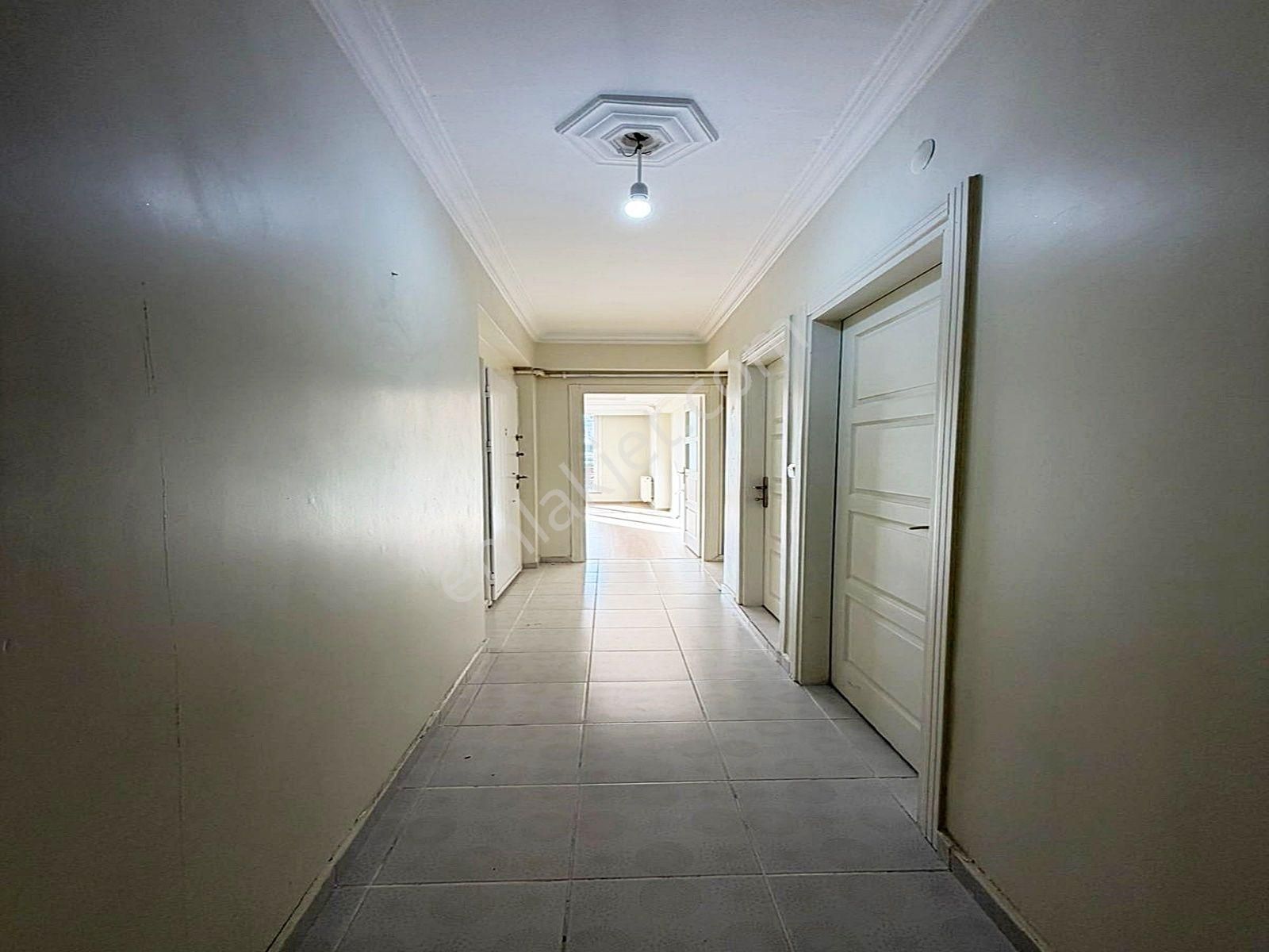 Boss Yapı'dan Ebeveyn Banyolu Masrafsız 3+1 İskanlı Daire - Görsel 17