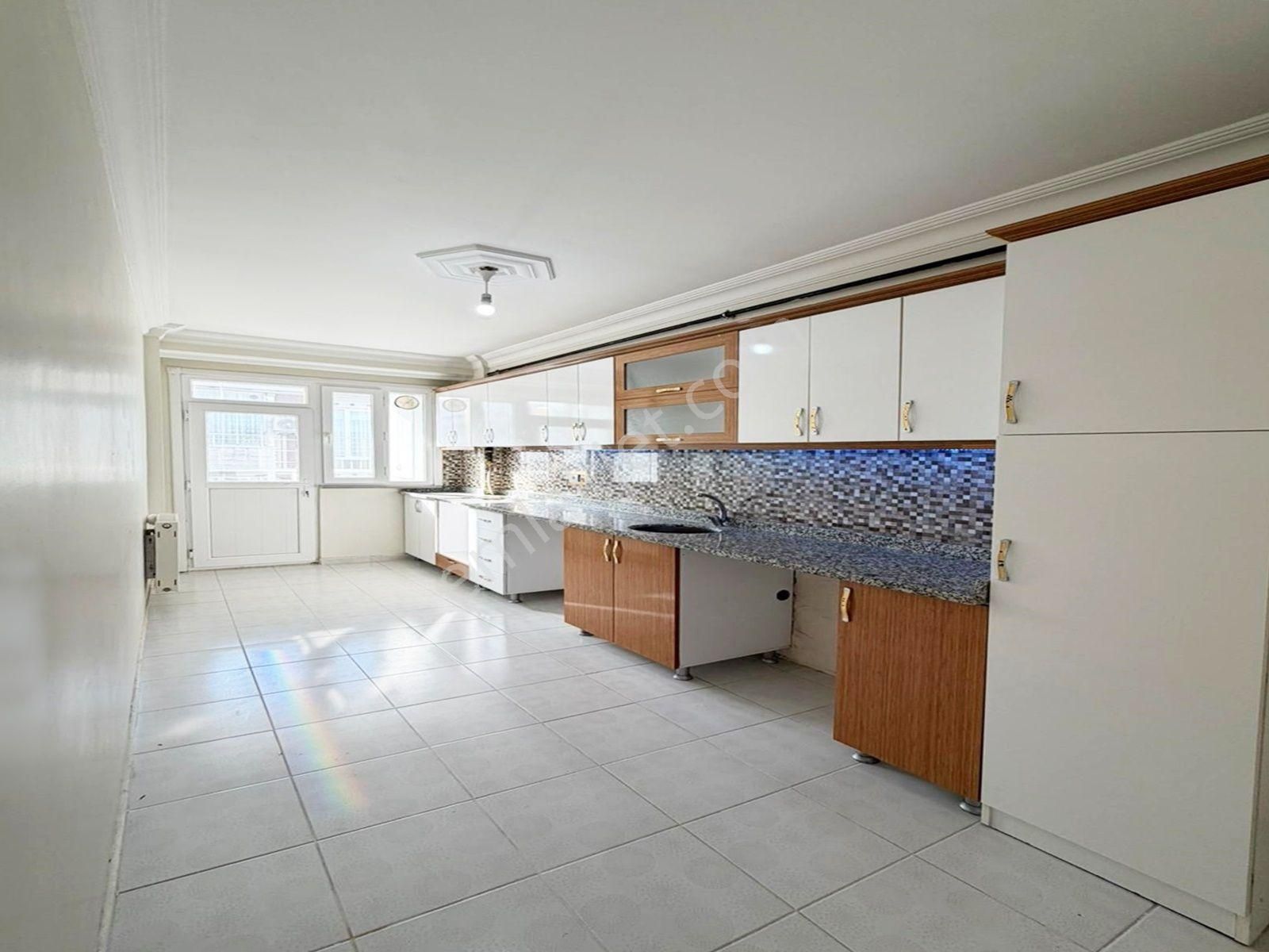 Boss Yapı'dan Ebeveyn Banyolu Masrafsız 3+1 İskanlı Daire - Görsel 9