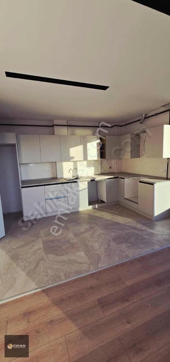 Kuşadası'nda Full Denız Manzaralı Satılık 3 + 1 Daıre - Görsel 3