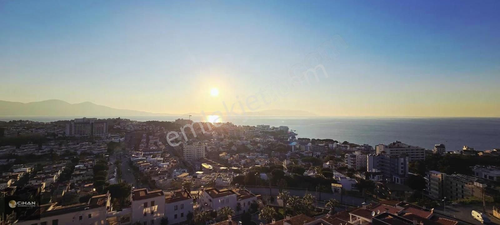 Kuşadası'nda Full Denız Manzaralı Satılık 3 + 1 Daıre - Görsel 2