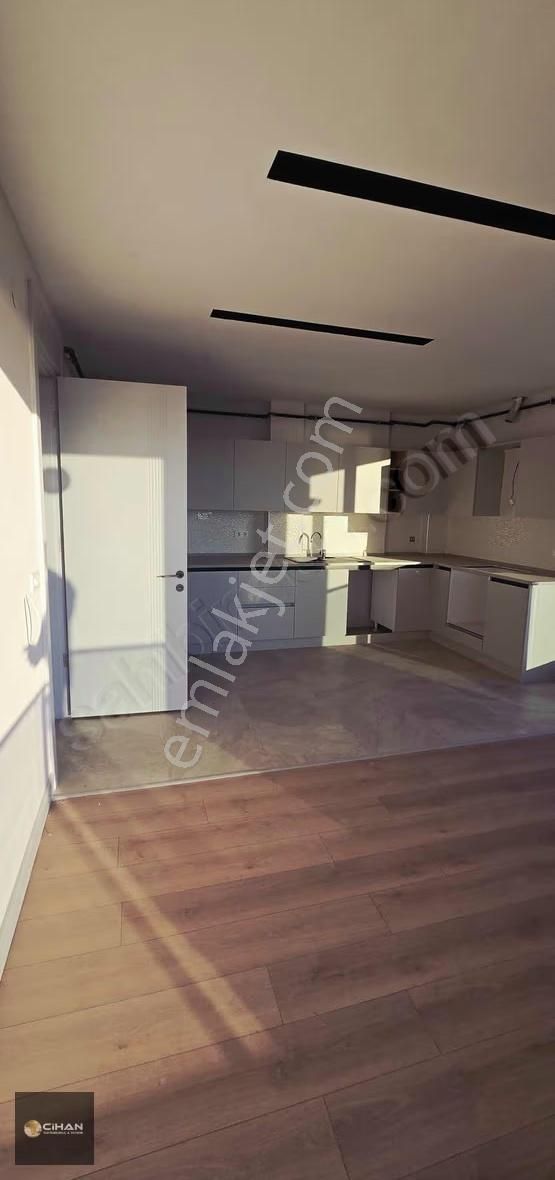 Kuşadası'nda Full Denız Manzaralı Satılık 3 + 1 Daıre - Görsel 14