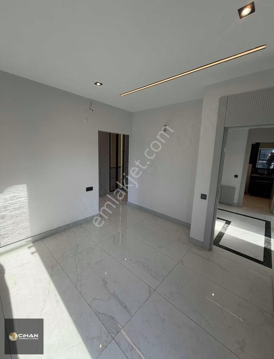 Kuşadası'nda Denize Çok Yakın Özel Havuzlu Yazlık Villa - Görsel 10