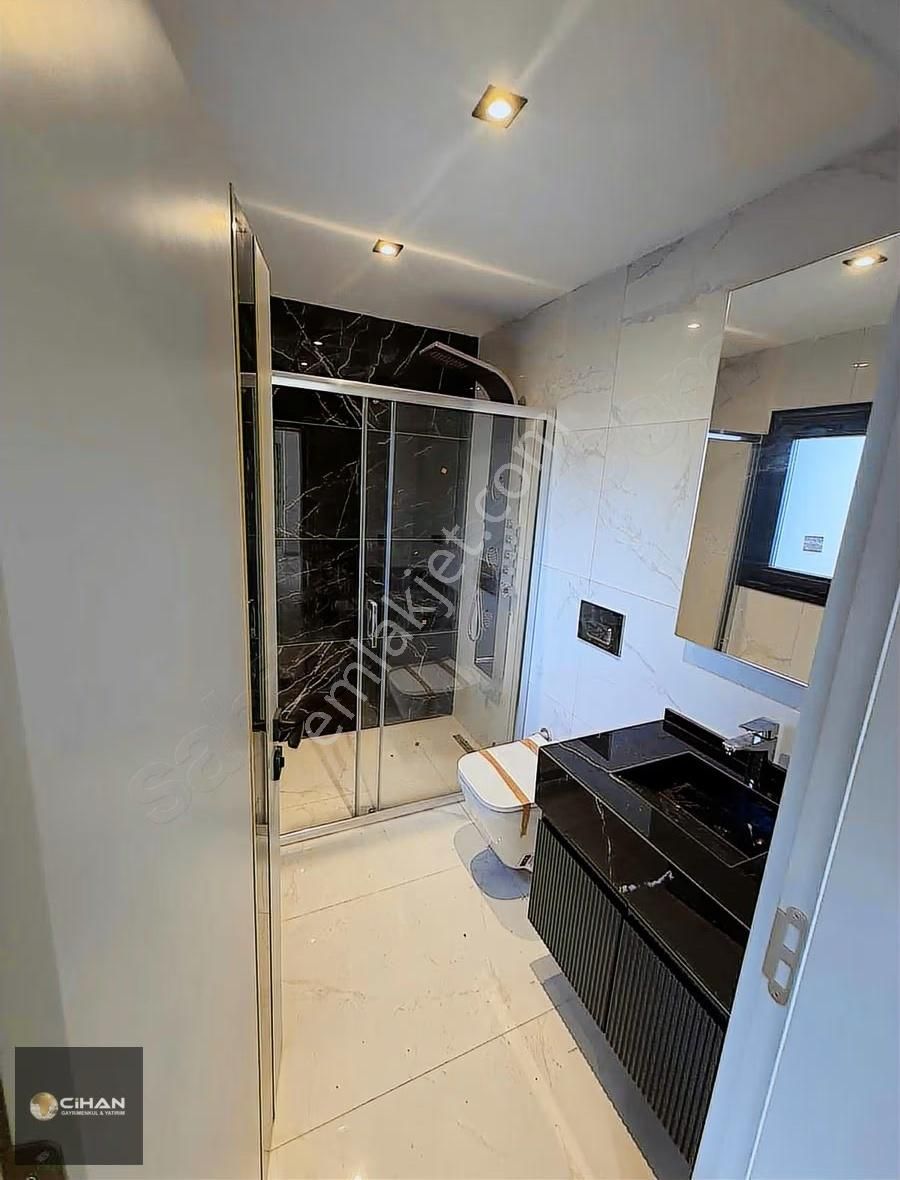 Kuşadası'nda Denize Çok Yakın Özel Havuzlu Yazlık Villa - Görsel 11