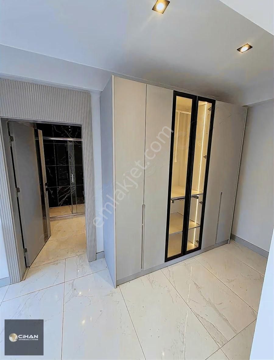 Kuşadası'nda Denize Çok Yakın Özel Havuzlu Yazlık Villa - Görsel 17