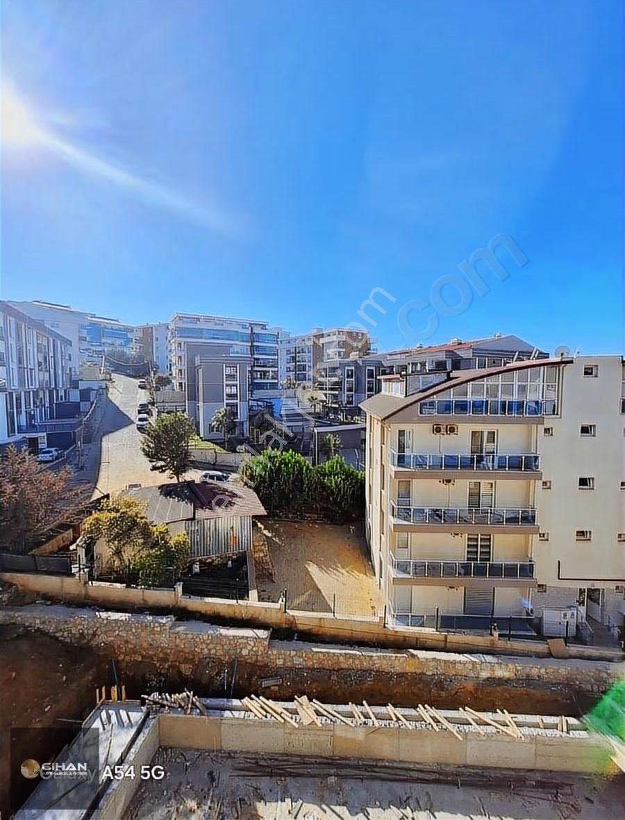 Kuşadasında Oturuma Yakın Projeden 2+1ve1+1 Daireler - Görsel 6