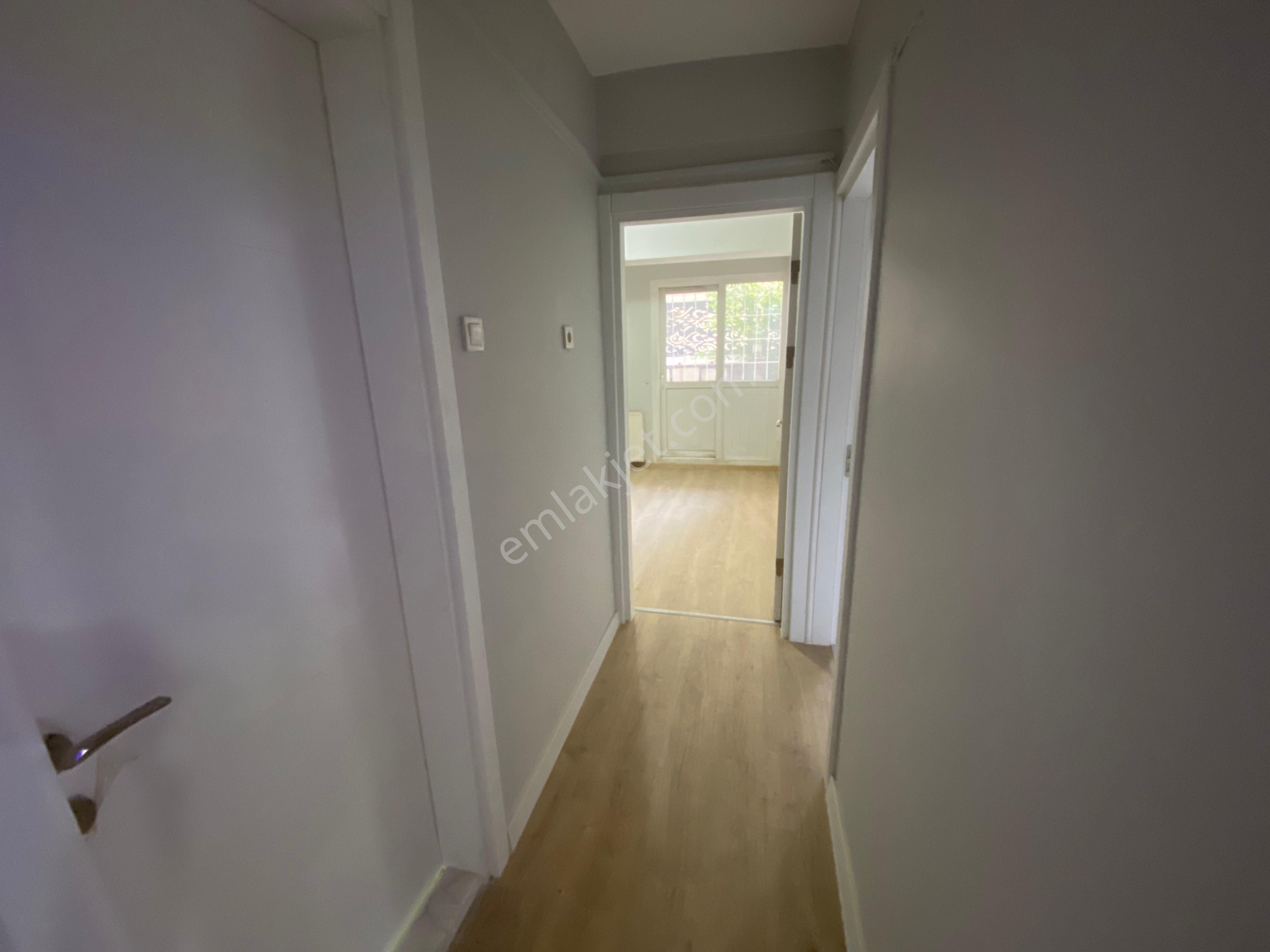 İzmir Konak Kültürpark 26 Ağustos Kapısı’nda, Zemin Kat, İçi Yenilenmiş Kiralık Daire - Görsel 8