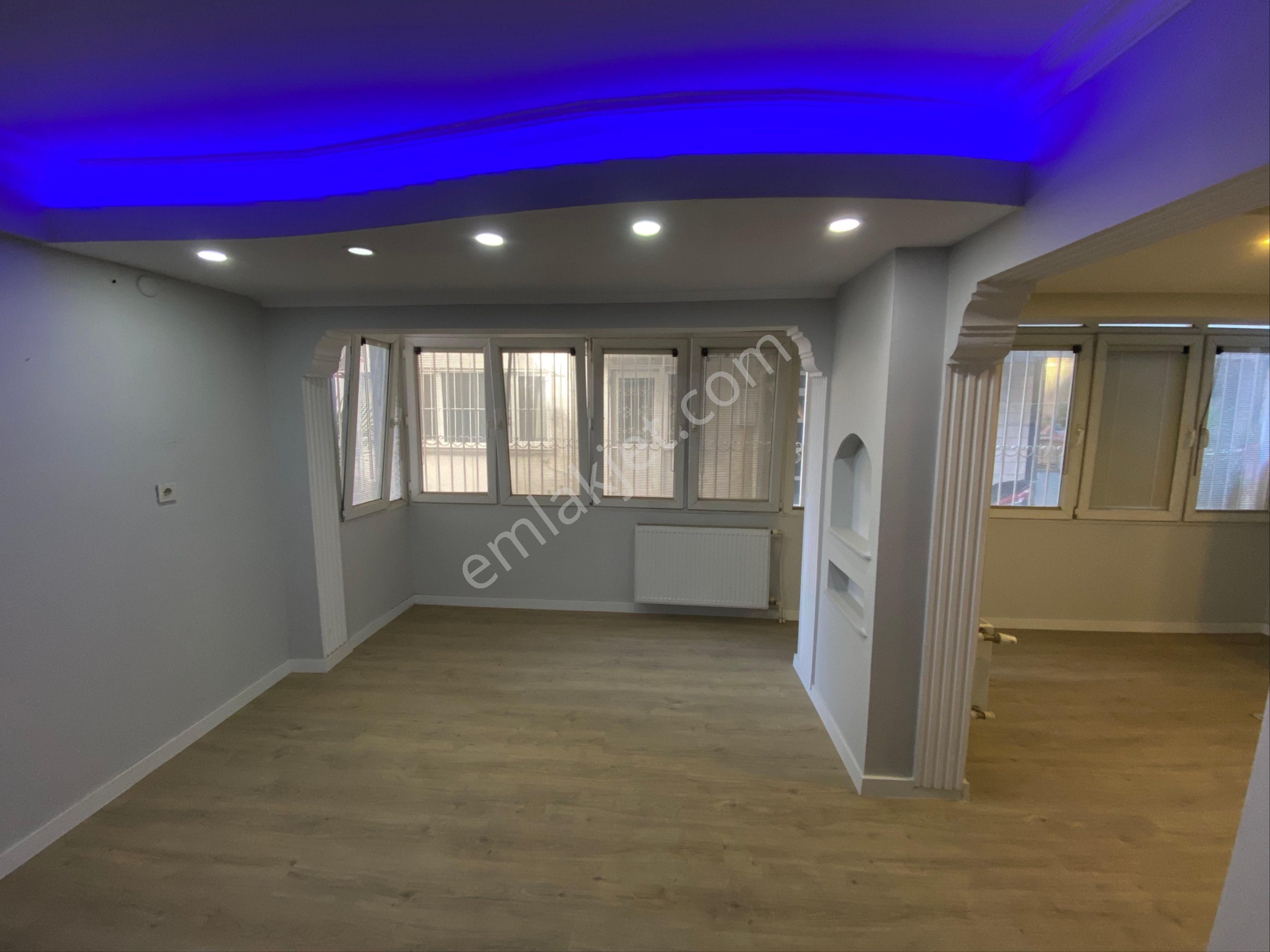 İzmir Konak Kültürpark 26 Ağustos Kapısı’nda, Zemin Kat, İçi Yenilenmiş Kiralık Daire - Görsel 3